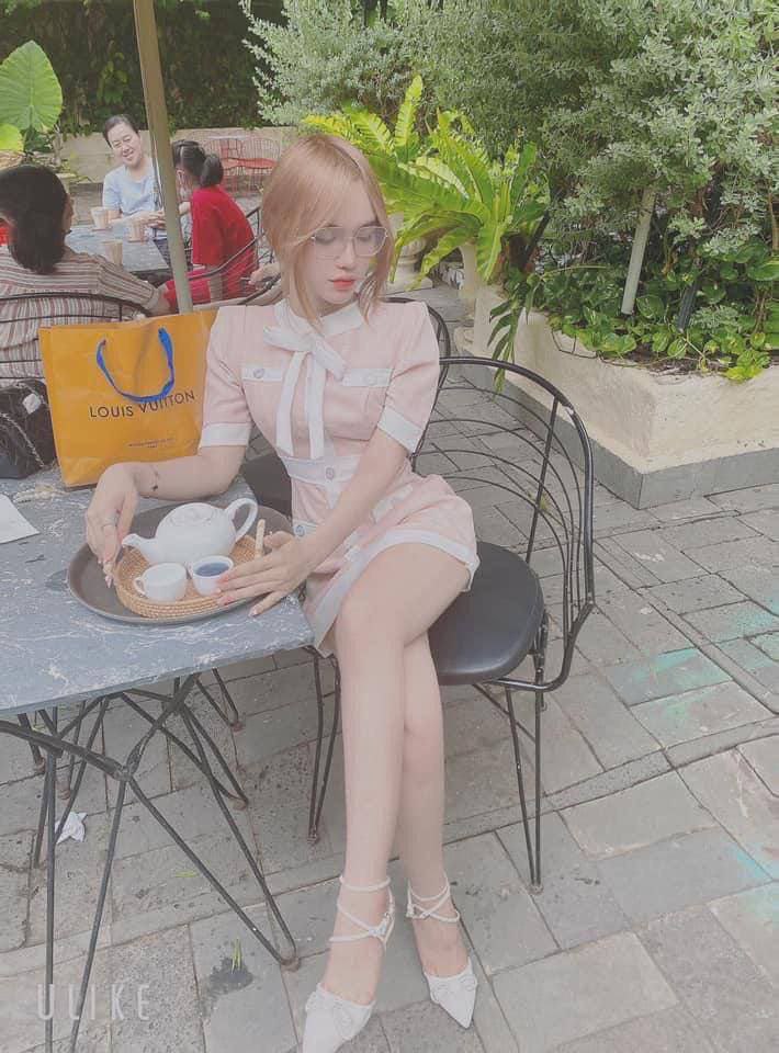 Anh người hầu may mắn và cô chủ dâm vú đẹp